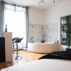 Fashionable Suite with Jacuzzi in trastevere Rome 